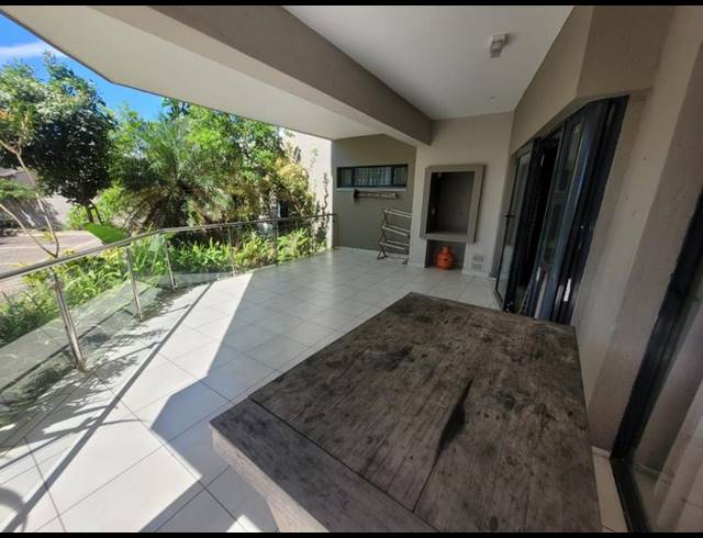 3 BEDROOM APARTMENT FOR SALE IN LAWRENCE ROCKS